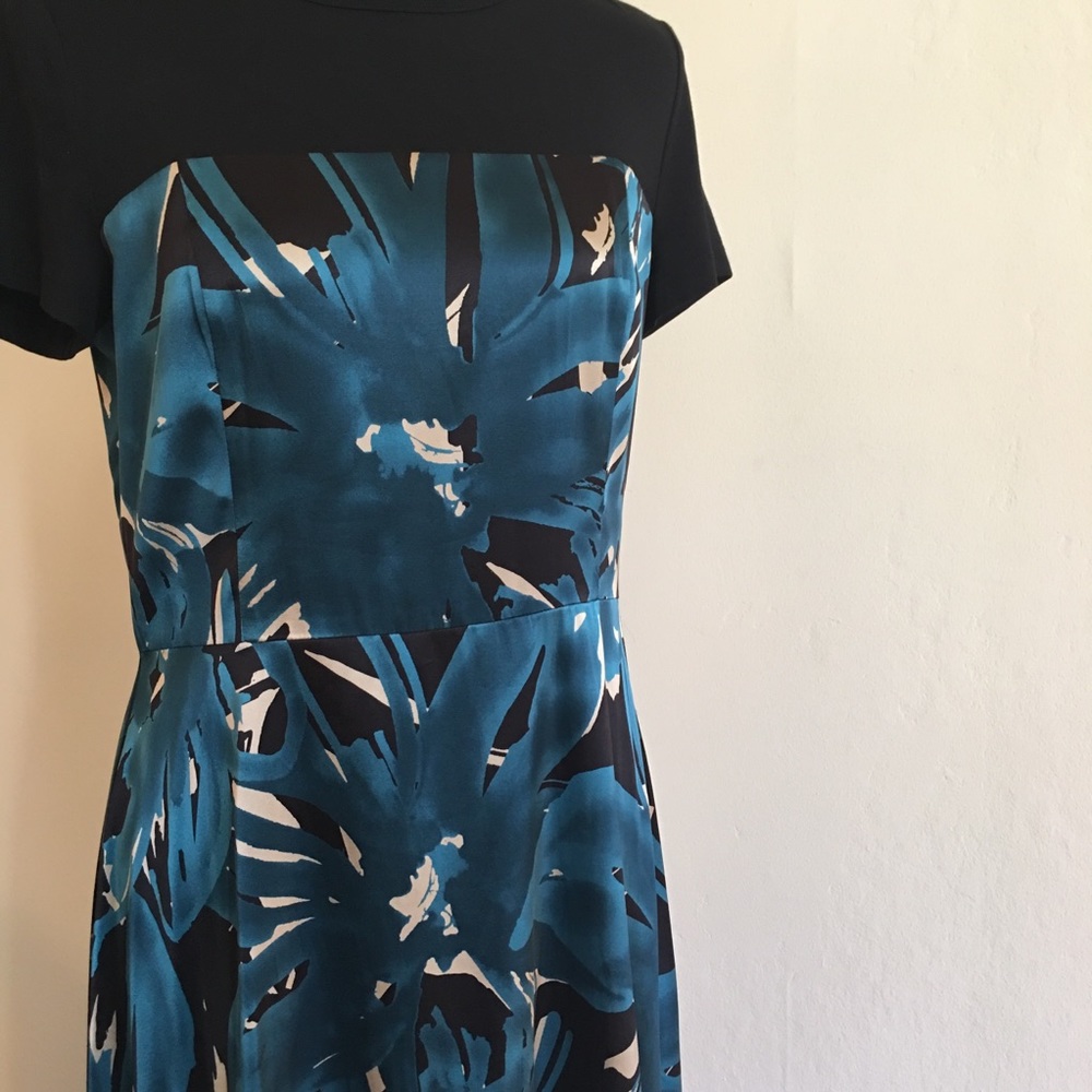 DKNY blue floral silk scoop neck sheath dress MED